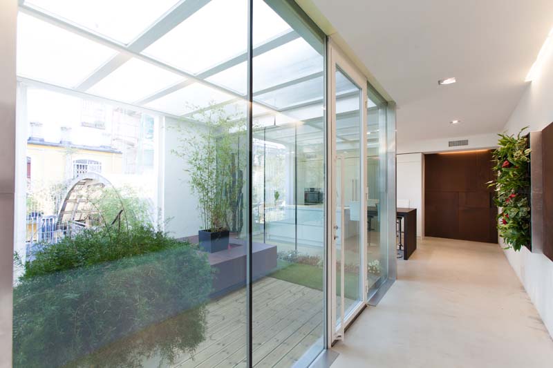 Showroom Hogan Milano Via Savona Showroom Hogan Milano Via Savona