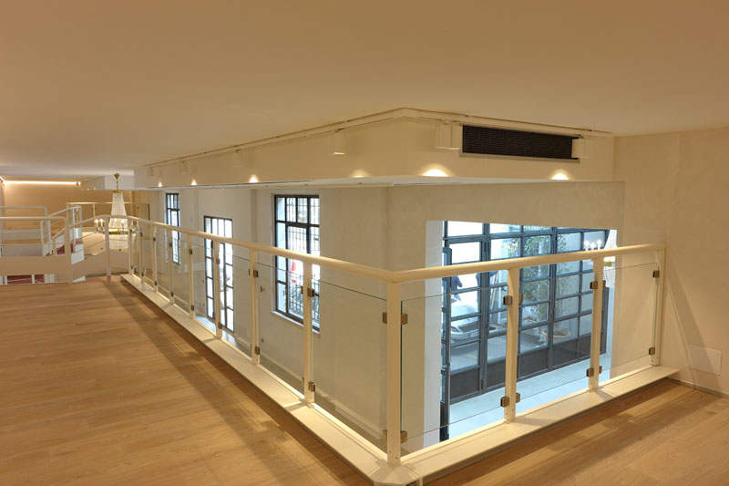 Showroom Hogan Milano Via Savona Showroom Hogan Milano Via Savona