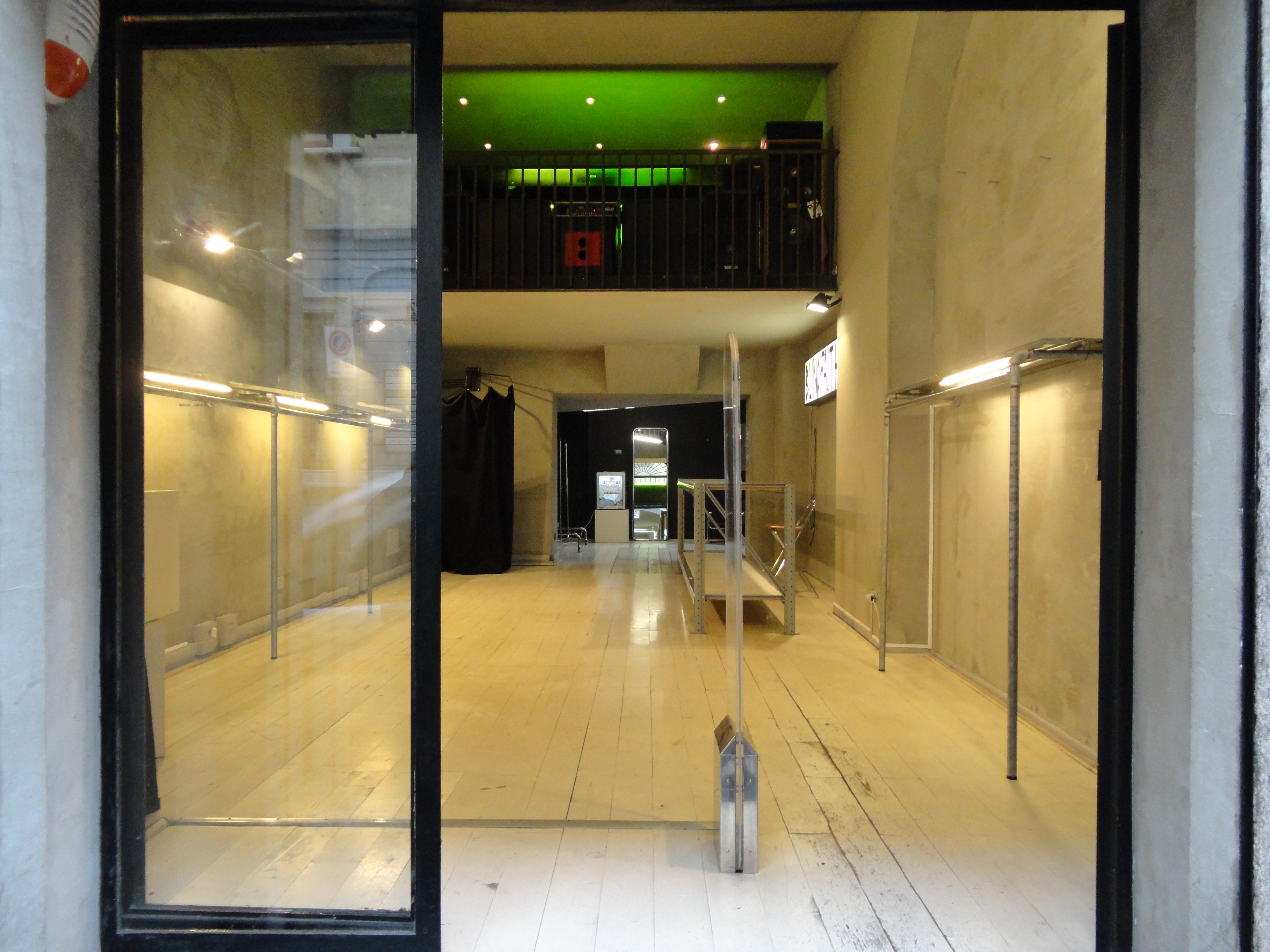 Tortona 5 - Loft, Negozio, Showroom, Temporary shop di 50mq in Via Tortona 5 | location disallestita 5