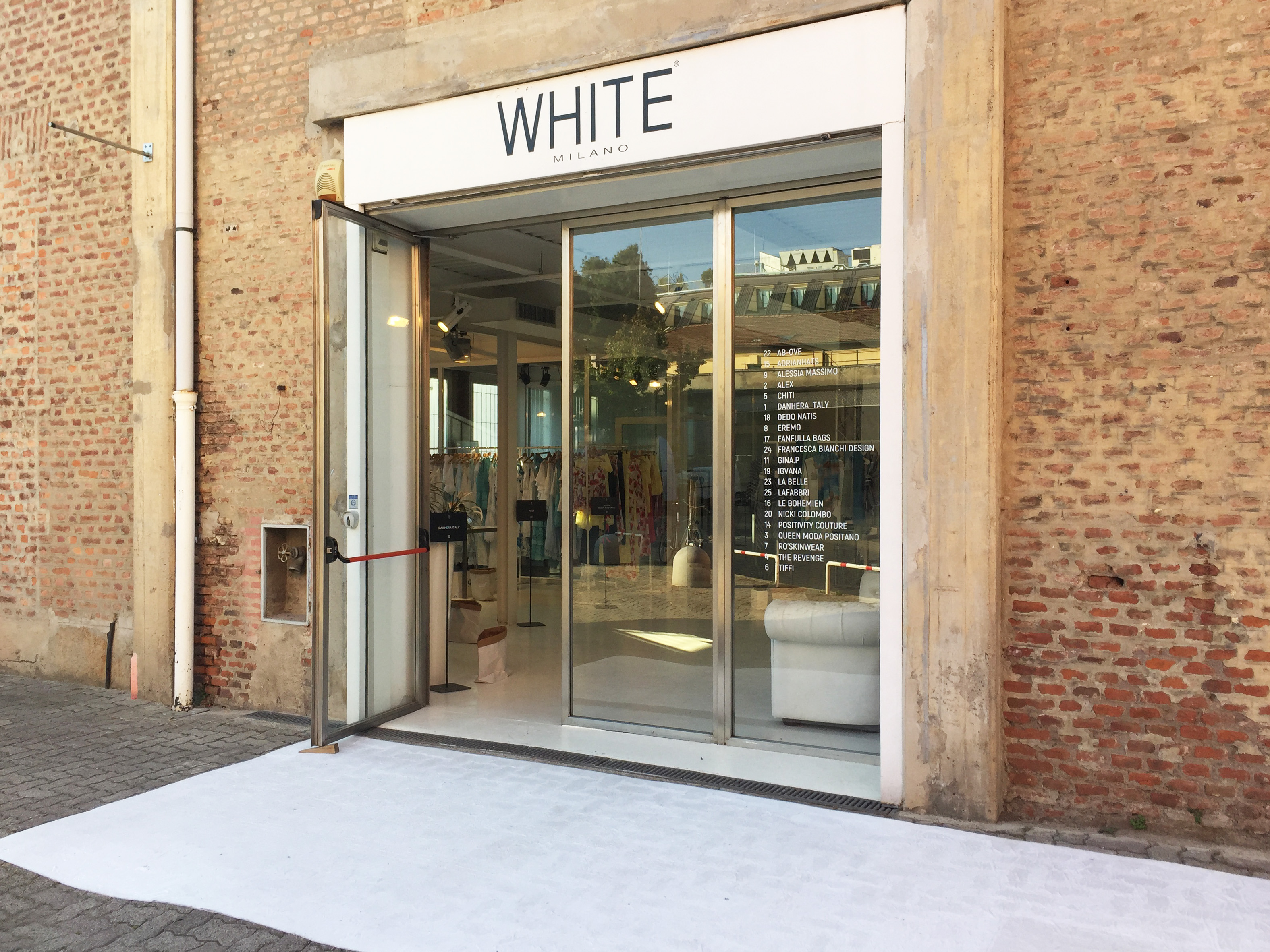 MFW WOMAN - 09/19 - WHITE SHOW  in Via Tortona 31 - 2