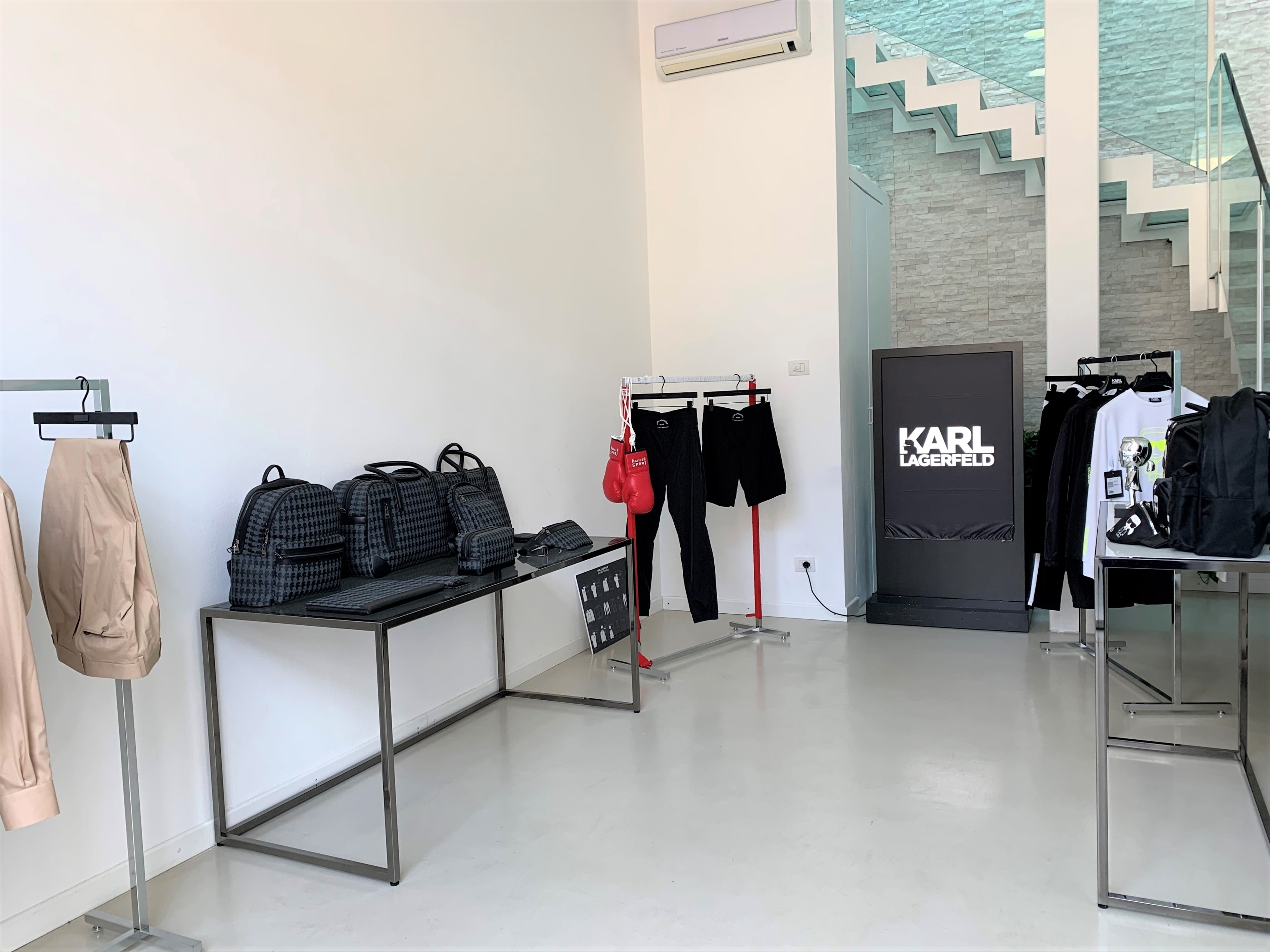 Karl Lagerfeld - temporary showroom in via Savona 35 - 1